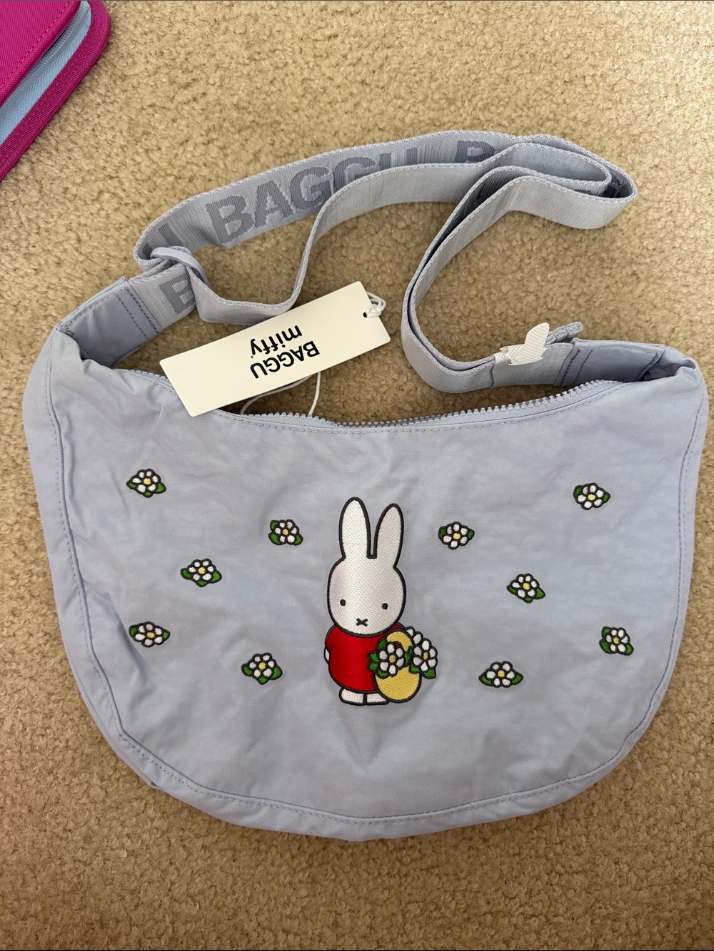 Miffy baggu medium crescent bag NWT